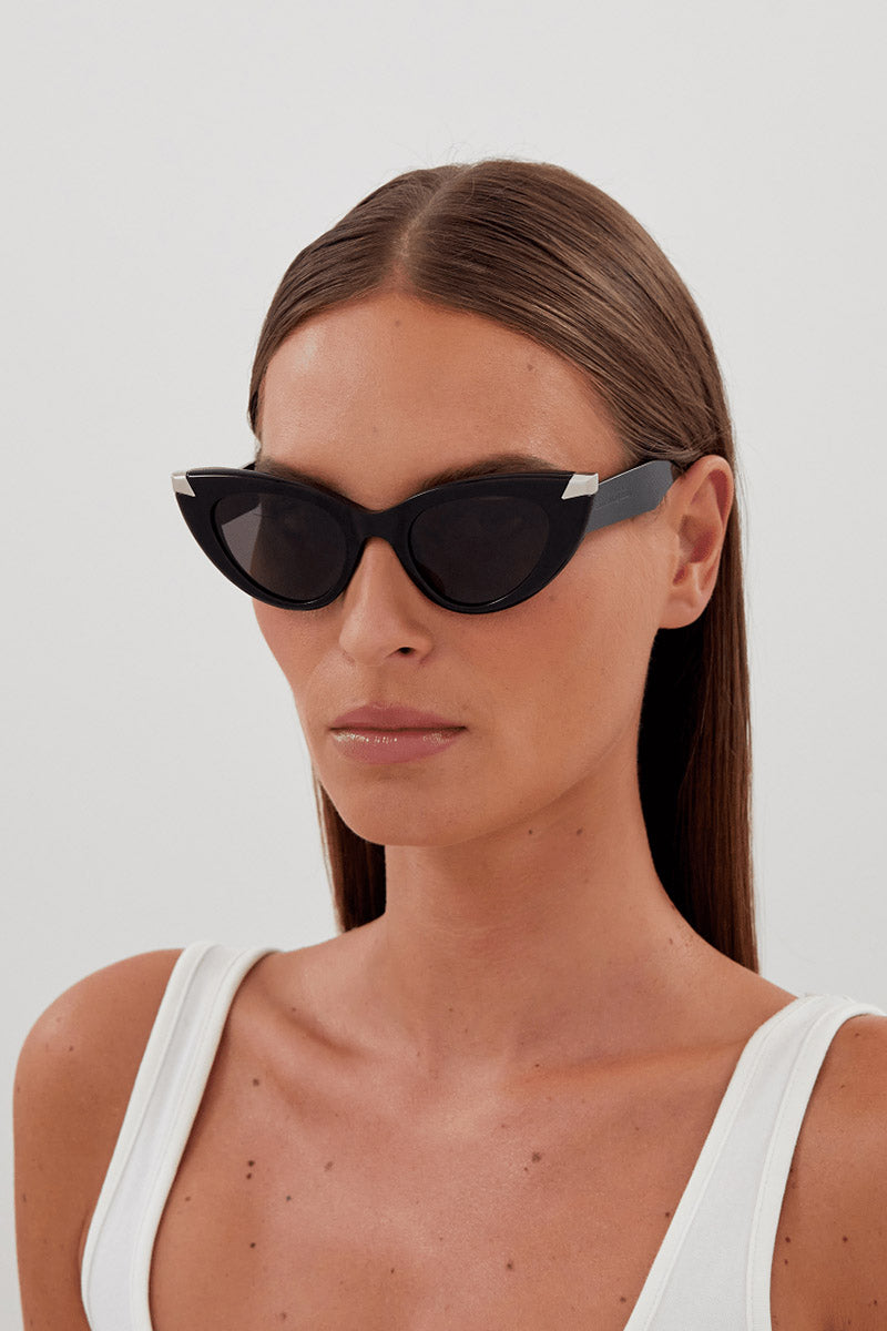 A. MCQUEEN STUD CORNER CATEYE SUNGLASSES - AM0442S